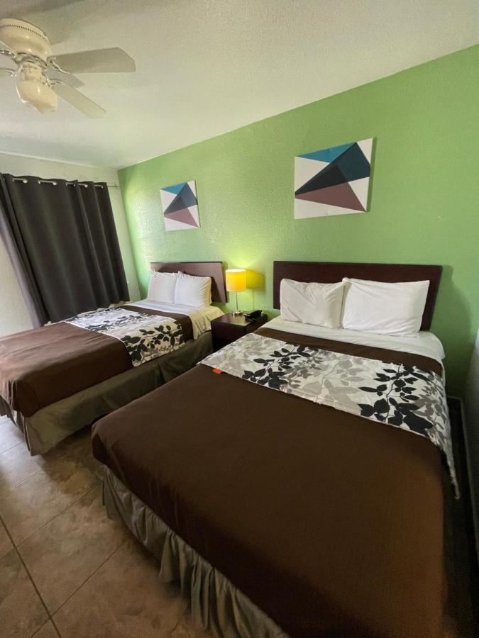 Hwy 59 Motel Laredo Medical Center エクステリア 写真