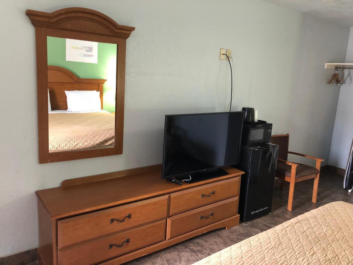 Hwy 59 Motel Laredo Medical Center エクステリア 写真