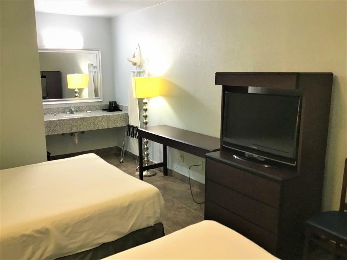 Hwy 59 Motel Laredo Medical Center エクステリア 写真